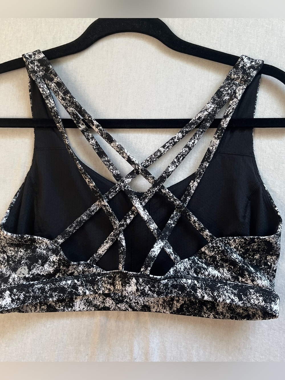 Lululemon Energy Strappy Sports Bra Luxtreme Black White Speckled Size 10
